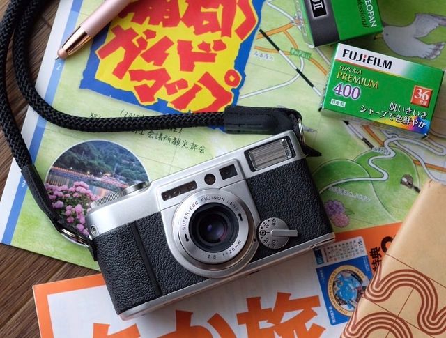 極上品 FUJIFILM KLASSE W 中古】(フジフイルム) FUJIFILM KLASSE W｜ナニワグループオンライン フィルムカメラ